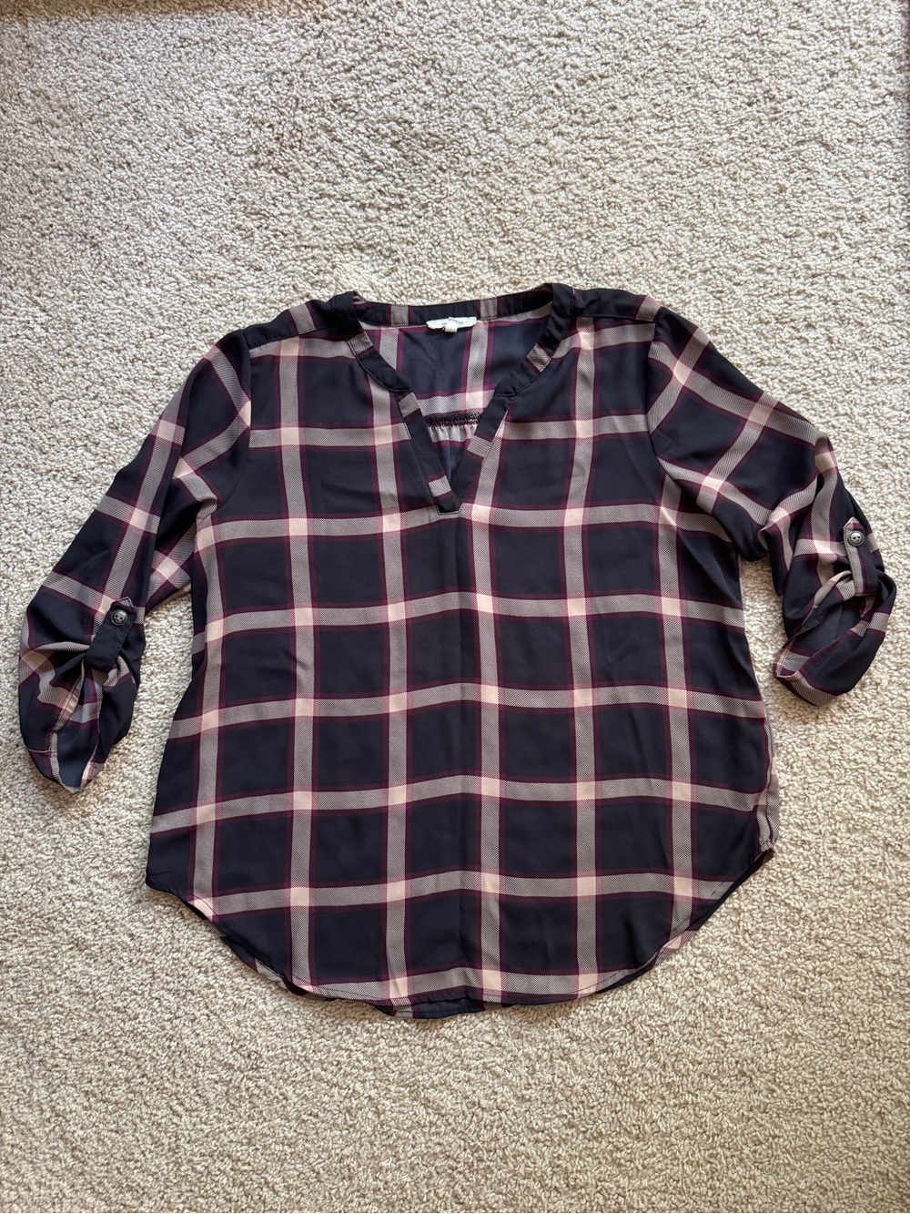 Maurices Black Plaid V-Neck 3/4 Sleeve Top